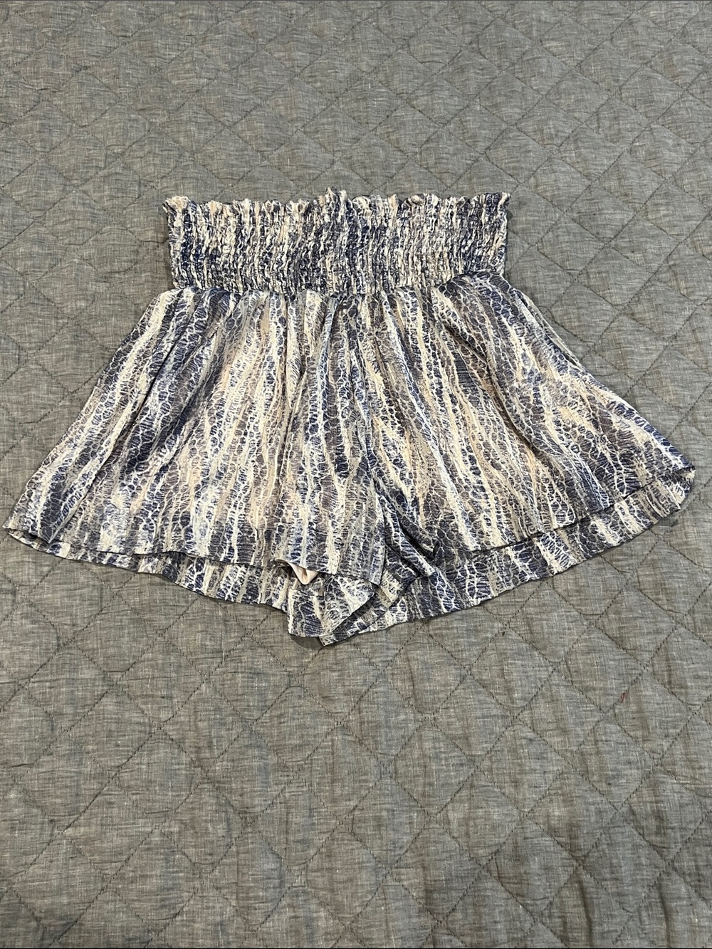 Smocked Waist Blue and White Patterned Women’s Shorts